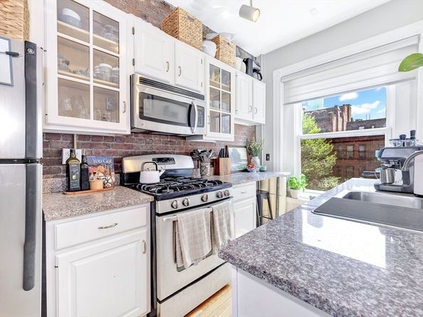 405 Marlborough St 31, Boston MA 02115