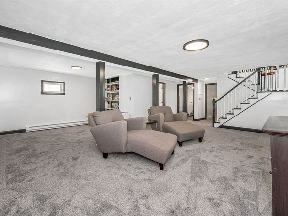 6 Magnolia Ave, Billerica MA 01821
