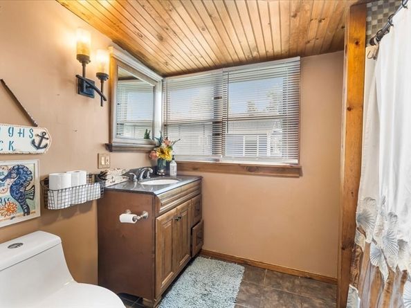78 Turner St, Quincy MA 02169