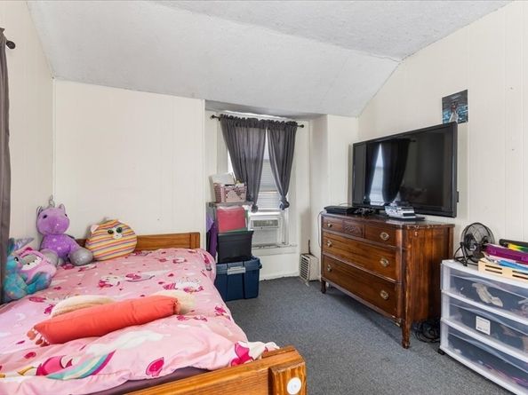 78 Turner St, Quincy MA 02169