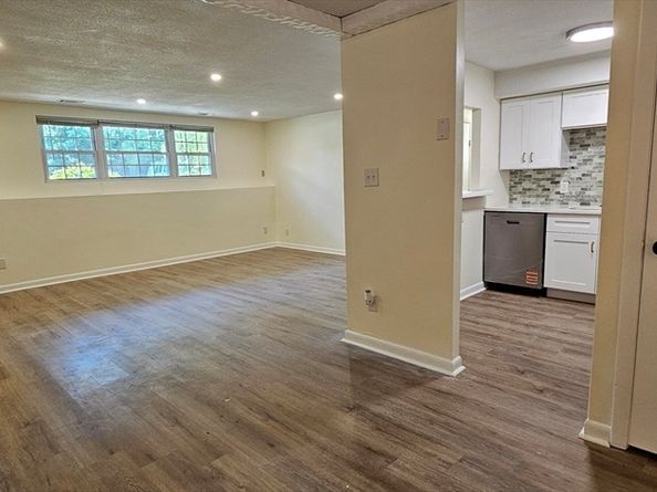 116 Oak Ln 2, Brockton MA 02301