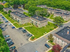 116 Oak Ln 2, Brockton MA 02301