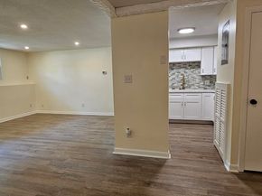 116 Oak Ln 2, Brockton MA 02301