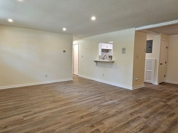 116 Oak Ln 2, Brockton MA 02301