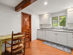 7 Victoria Ave, Rutland MA 01543