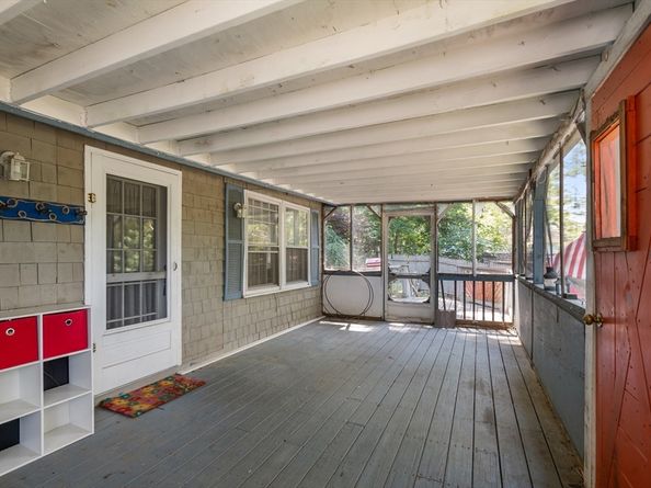 7 Victoria Ave, Rutland MA 01543