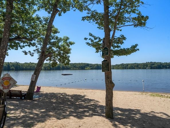 7 Victoria Ave, Rutland MA 01543