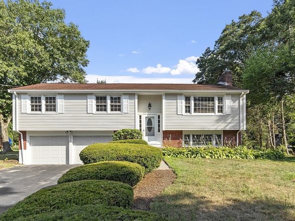 1022 Pleasant St, Framingham MA 01701