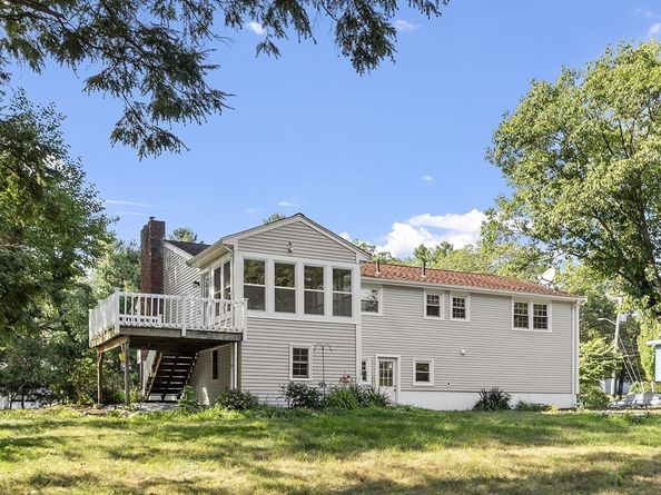 1022 Pleasant St, Framingham MA 01701