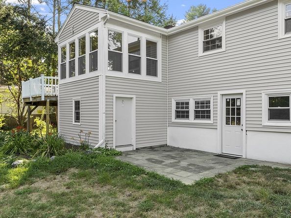 1022 Pleasant St, Framingham MA 01701