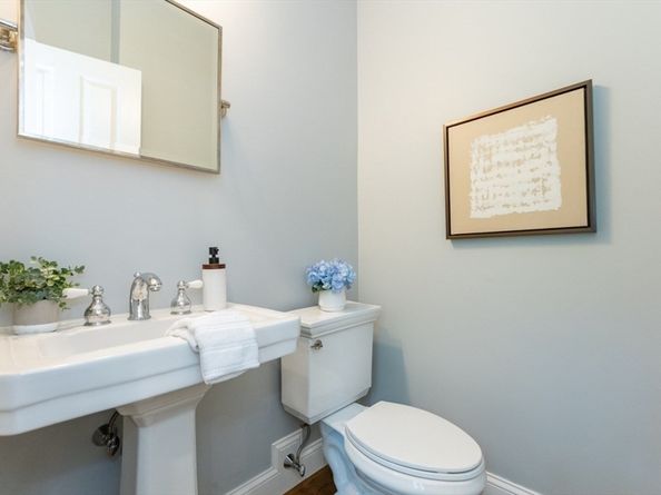 130 Summer St, Weston MA 02493