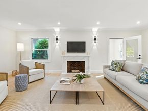 22 Bonmar Cir, Newton MA 02466