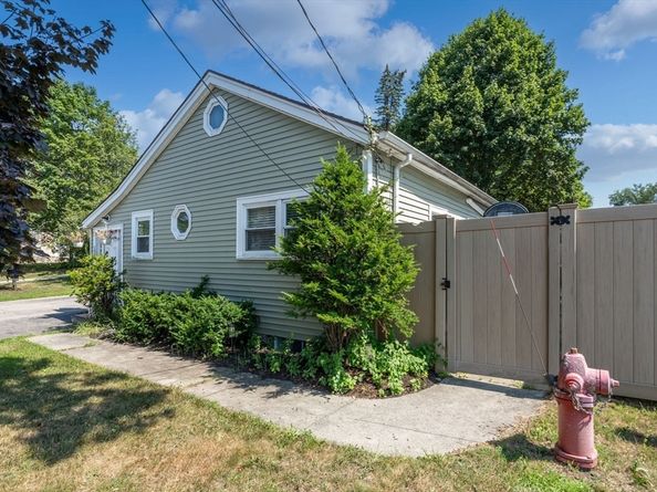 138 Low Street, Newburyport MA 01950