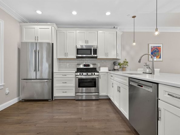 8 Tremont Pl 8, Boston MA 02135