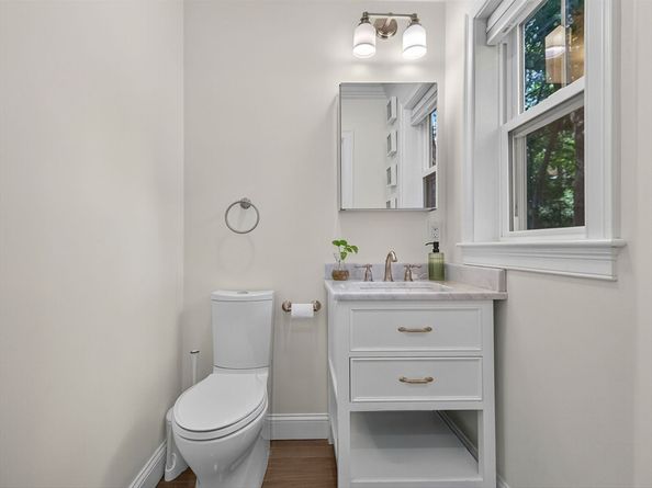 8 Tremont Pl 8, Boston MA 02135
