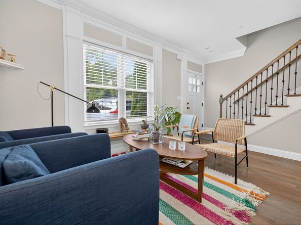 8 Tremont Pl 8, Boston MA 02135