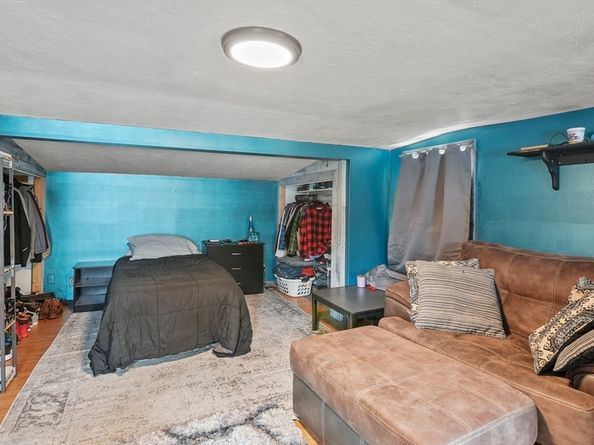 12 Onset Street, Worcester MA 01604
