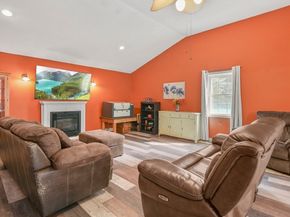 12 Onset Street, Worcester MA 01604
