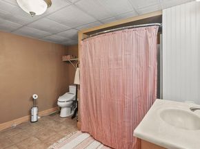 12 Onset Street, Worcester MA 01604