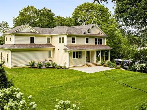 12 Bird Hill Ave, Wellesley MA 02481