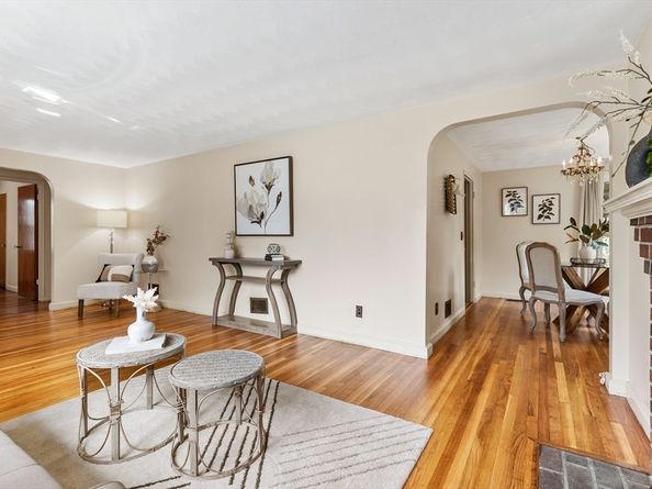 5 Gerry Road, Lynnfield MA 01940