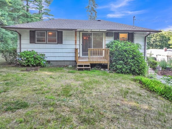20 Hawthorne Dr, West Boylston MA 01583