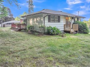 20 Hawthorne Dr, West Boylston MA 01583