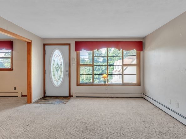 20 Hawthorne Dr, West Boylston MA 01583