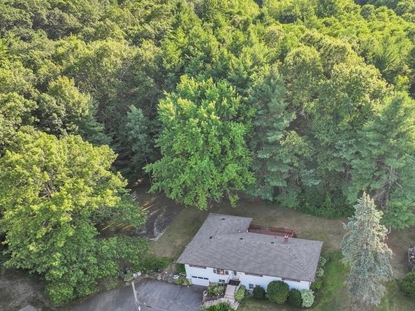 20 Hawthorne Dr, West Boylston MA 01583