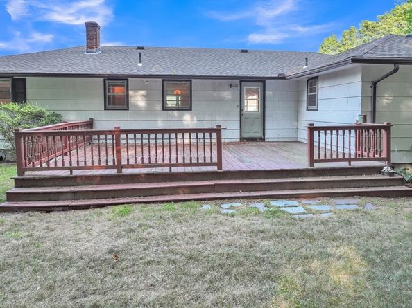 20 Hawthorne Dr, West Boylston MA 01583