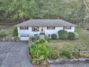 20 Hawthorne Dr, West Boylston MA 01583