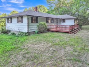 20 Hawthorne Dr, West Boylston MA 01583