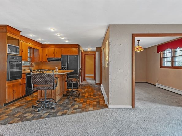 20 Hawthorne Dr, West Boylston MA 01583