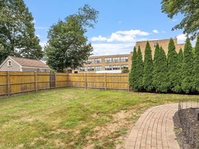 4 Fitzgerald Way, Beverly MA 01915
