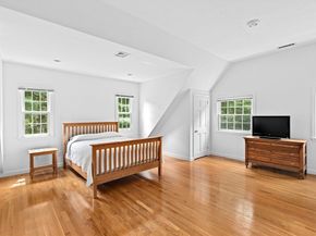 105 East St, Hingham MA 02043