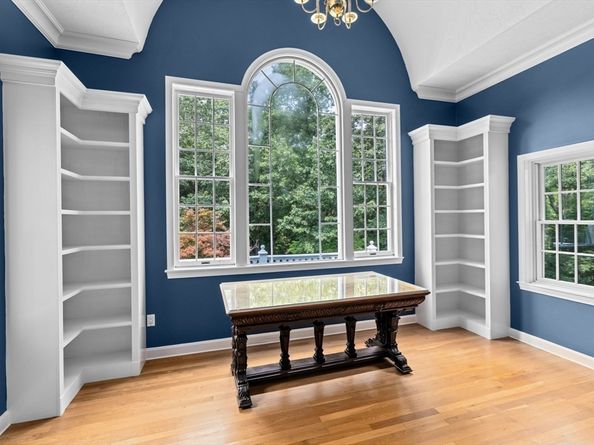 105 East St, Hingham MA 02043
