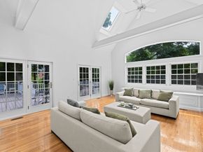 105 East St, Hingham MA 02043