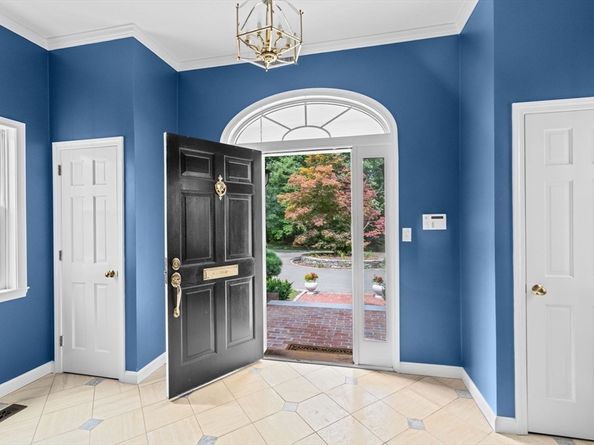 105 East St, Hingham MA 02043
