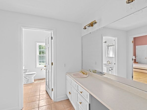 105 East St, Hingham MA 02043
