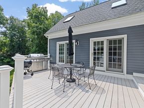 105 East St, Hingham MA 02043