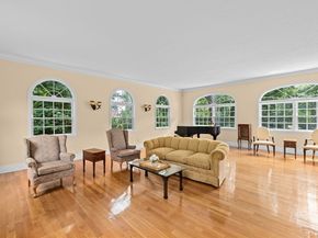 105 East St, Hingham MA 02043