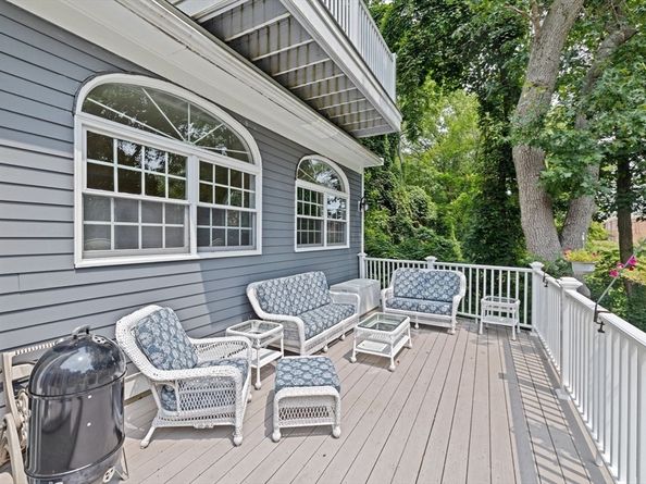 105 East St, Hingham MA 02043