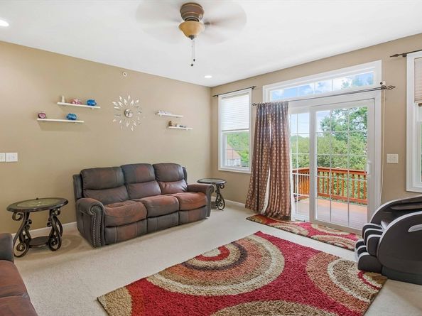 68 Buttercup Ln 68, Grafton MA 01560