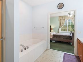 68 Buttercup Ln 68, Grafton MA 01560