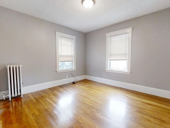 9-11 Bancroft St, Watertown MA 02472