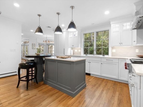 6 Brewer Way, Hingham MA 02043