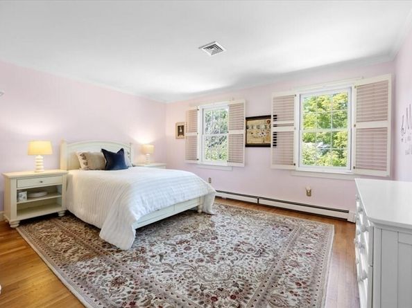 6 Brewer Way, Hingham MA 02043