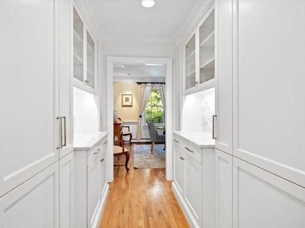 6 Brewer Way, Hingham MA 02043