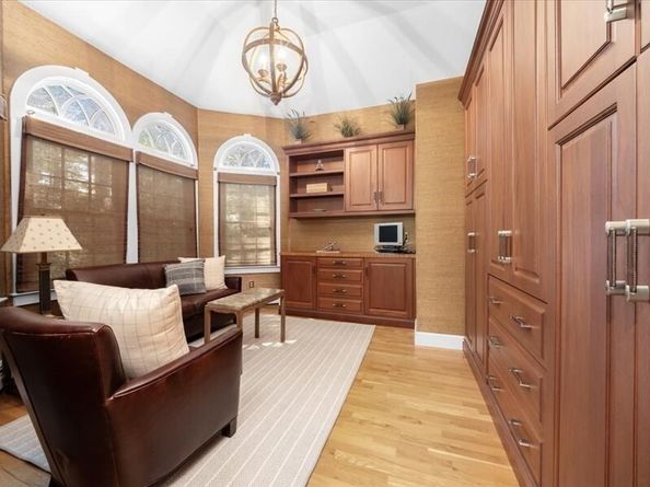 6 Brewer Way, Hingham MA 02043