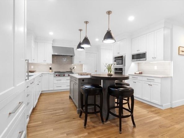 6 Brewer Way, Hingham MA 02043
